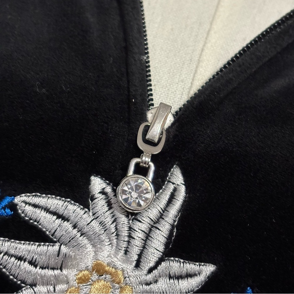 Y2K Vintage Embroidered Velvet Floral Track Sweater Top Size Medium Style & Co. - Picture 7 of 14